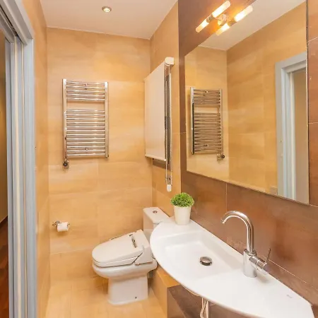 Centro- Passeig De Gracia - Casa Batllo By Interhome Barcelona