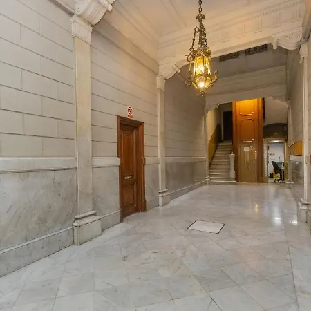 Daire Centro- Passeig De Gracia - Casa Batllo By Interhome